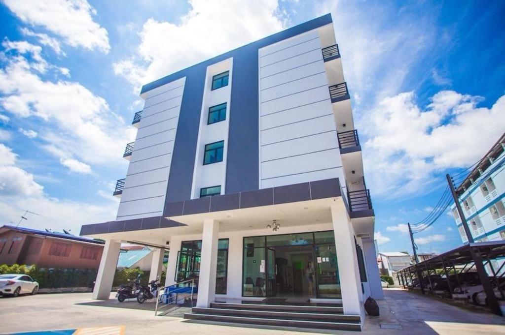 The Bed Hotel Phitsanulok Eksteriør billede