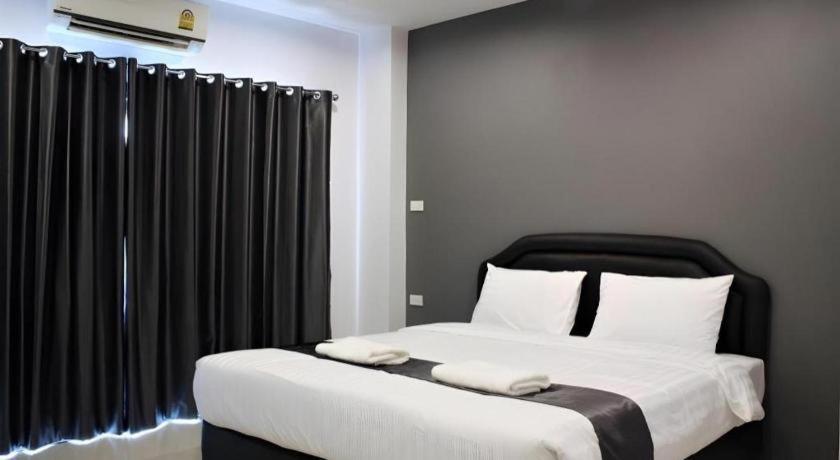 The Bed Hotel Phitsanulok Eksteriør billede
