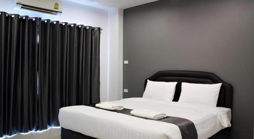 The Bed Hotel Phitsanulok Eksteriør billede