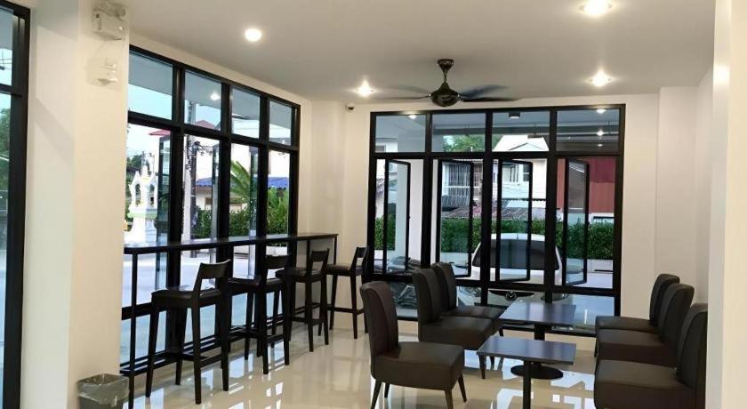 The Bed Hotel Phitsanulok Eksteriør billede