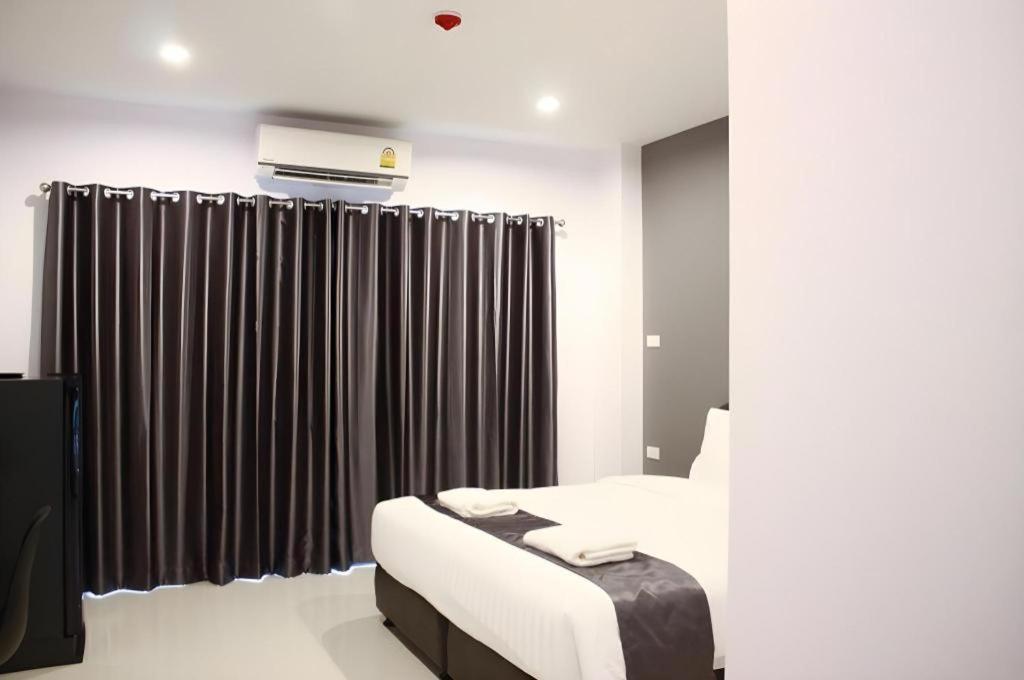 The Bed Hotel Phitsanulok Eksteriør billede
